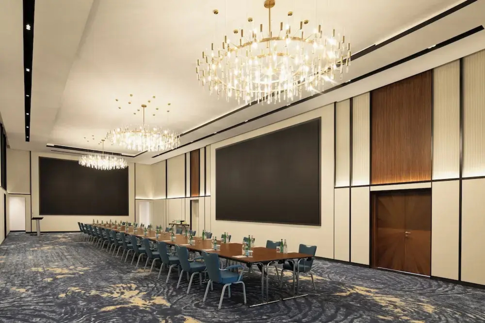 Park Inn By Radisson Hotel & Apartments Kuwait