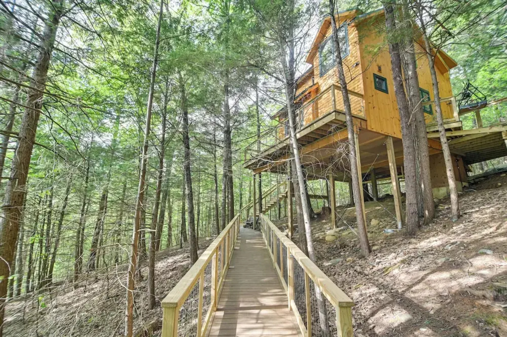 Tree House w/ Hot Tub: Near Sunday River Resort!