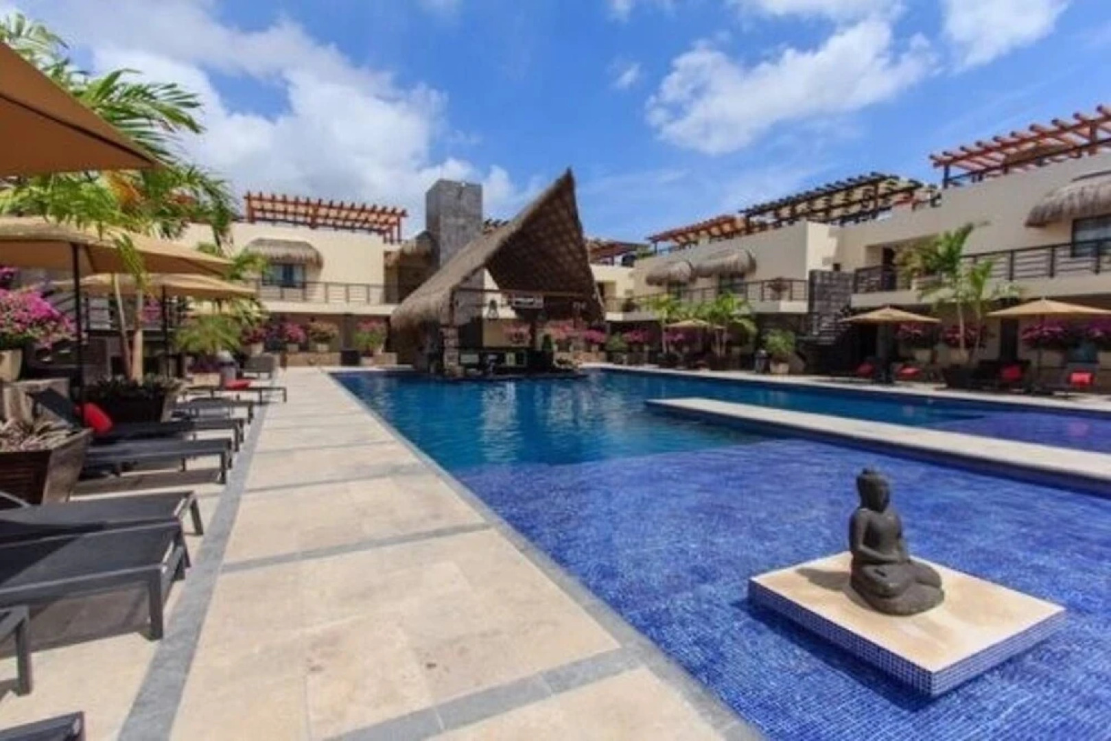 Aldea Thai - Oceanfront PH w/ Rooftop & Private Pool