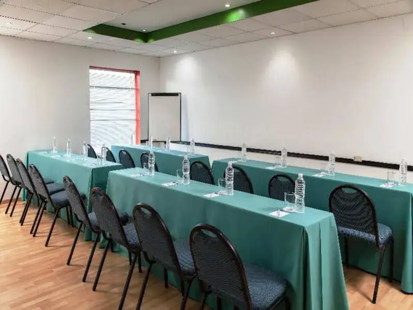 Hotel NH Lázaro Cárdenas