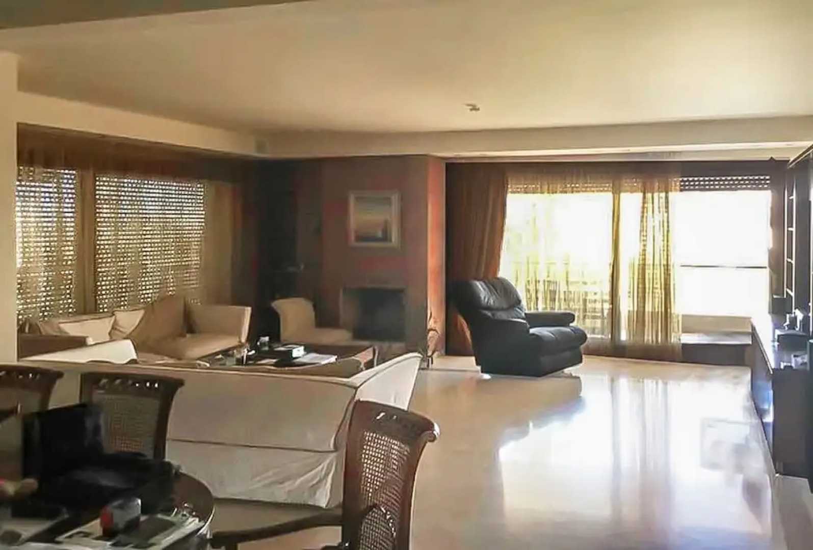 Luxury Apartment in Voula with Pool