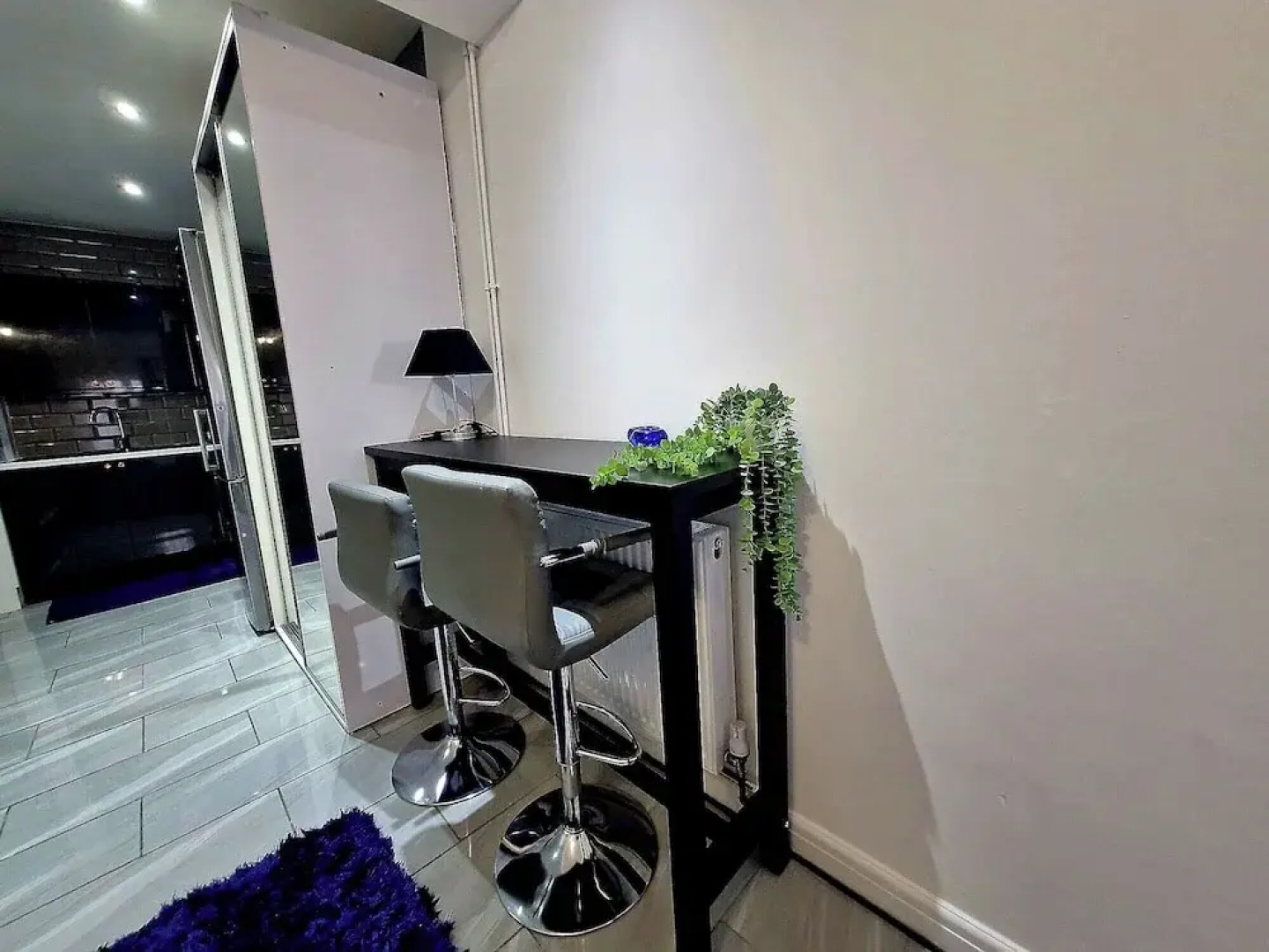 Seaside Bliss Apartment for Style and Comfort