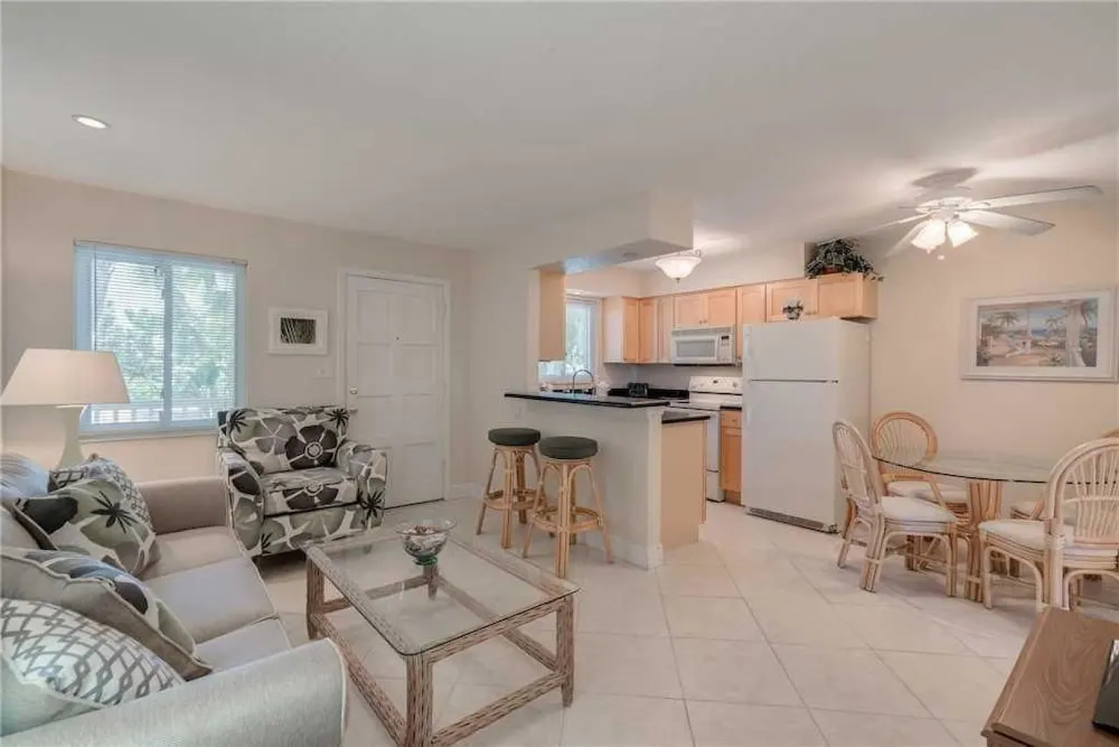 Waves 17 - One Bedroom Condo