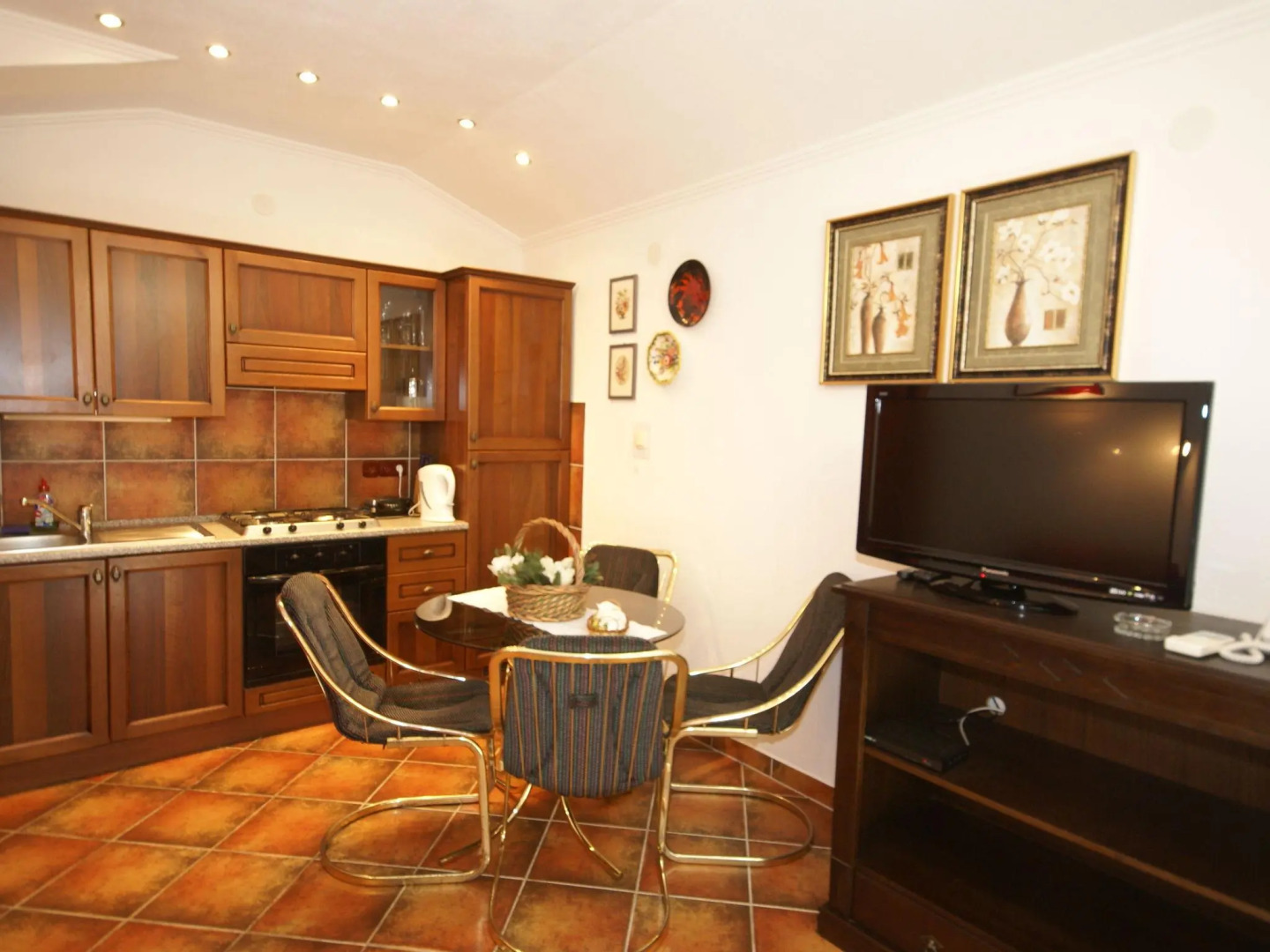 Delightful Apartment with Private Beach in Kraljevica