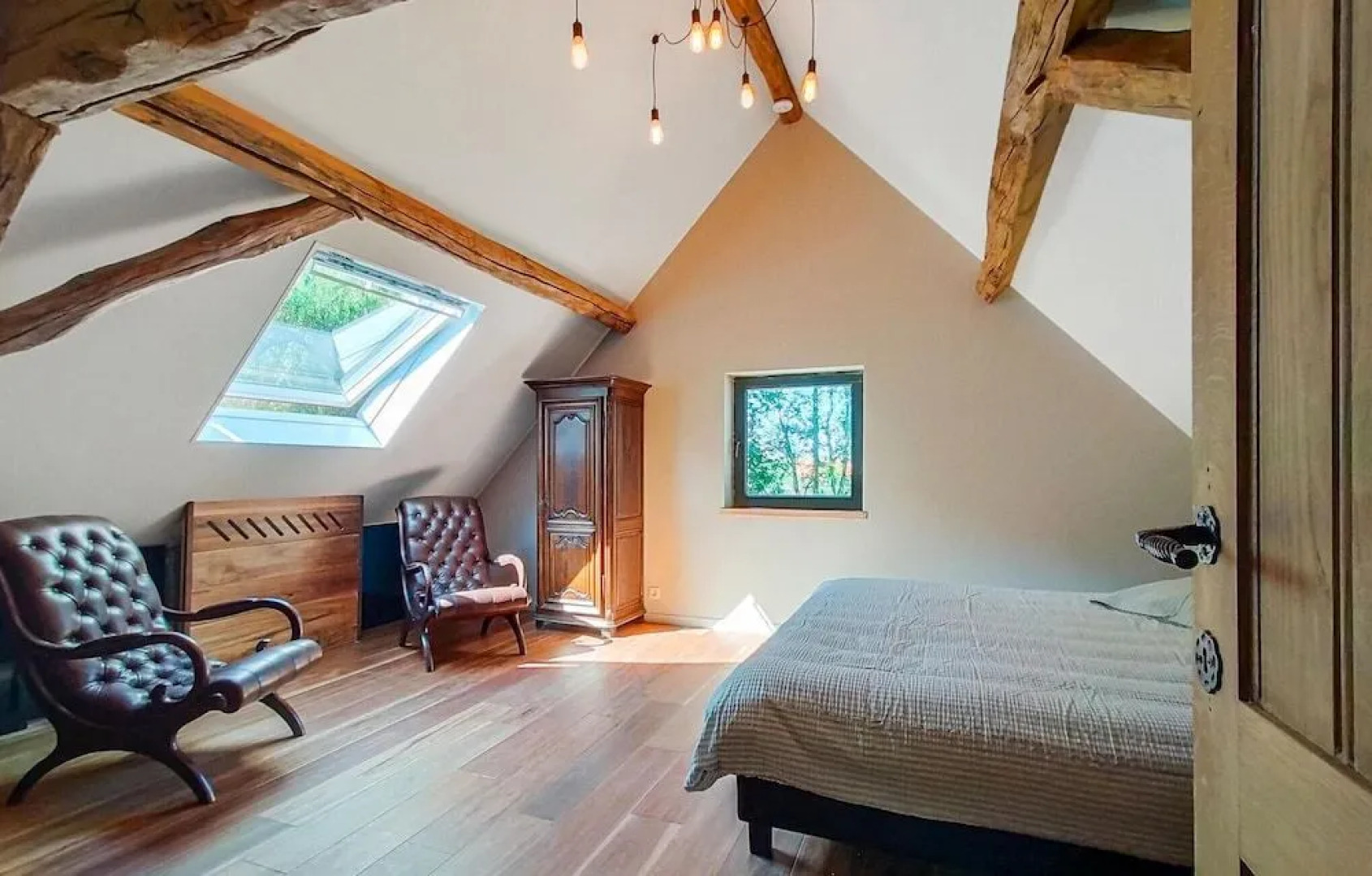 Nice Home in Knesselare With 6 Bedrooms and Wifi