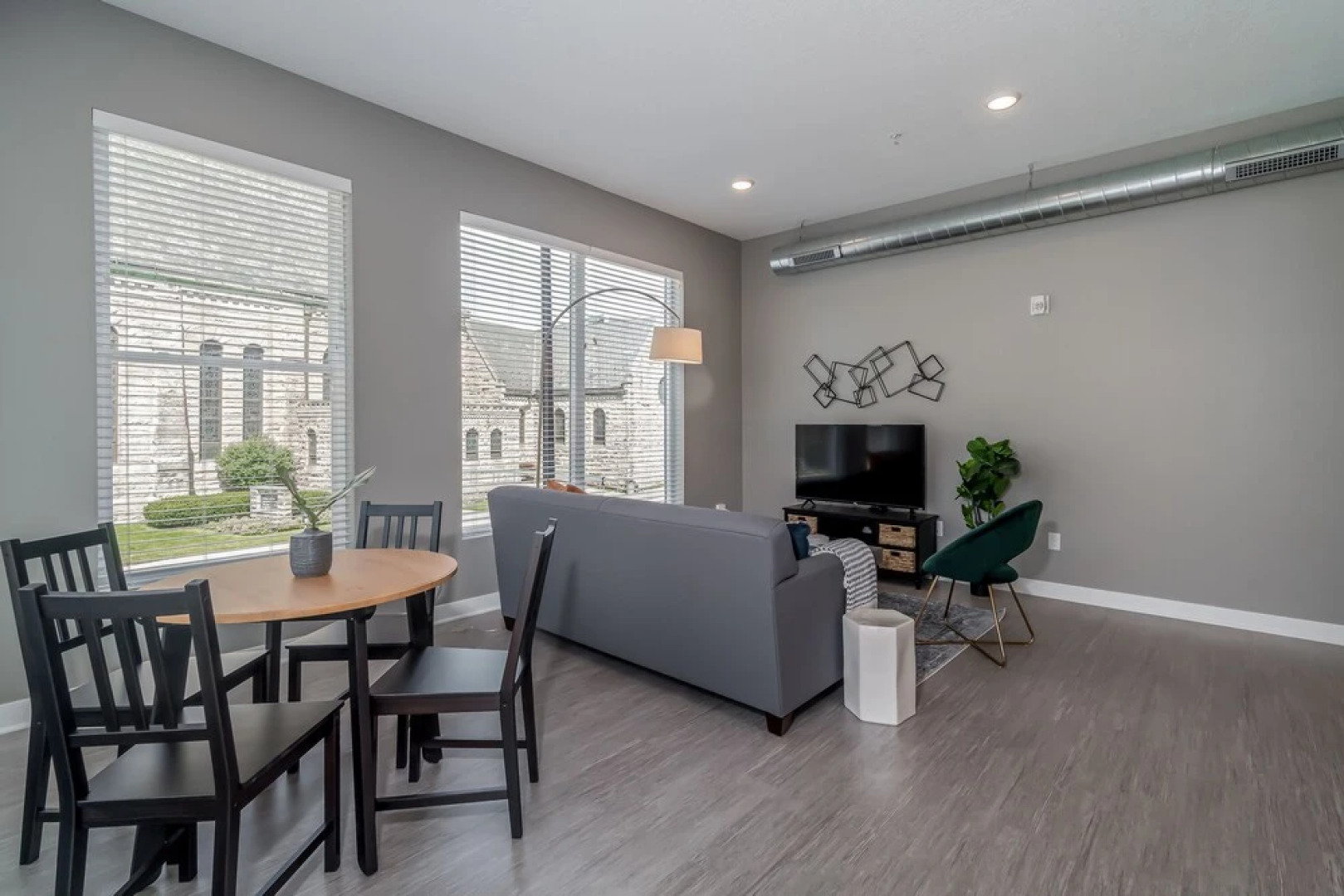 Kasa Downtown Des Moines