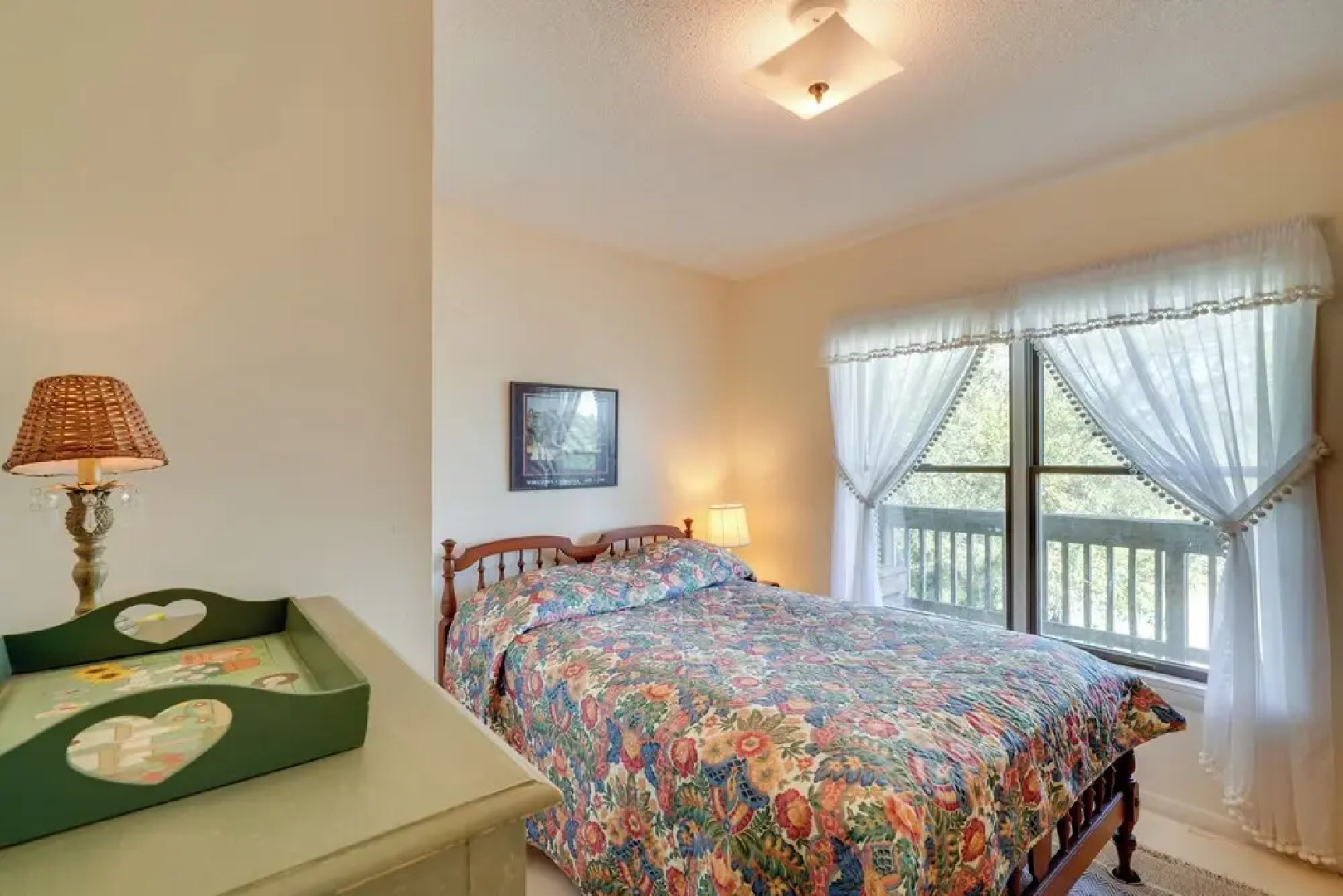 Spacious Kill Devil Hills Getaway w/ 3 Decks!