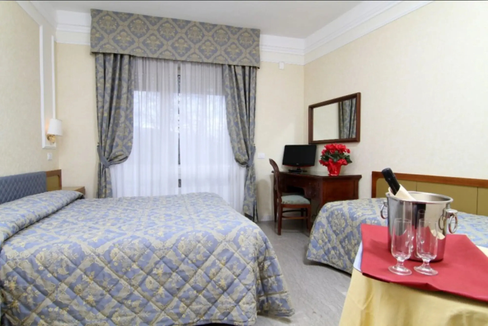 Mondial Park Hotel