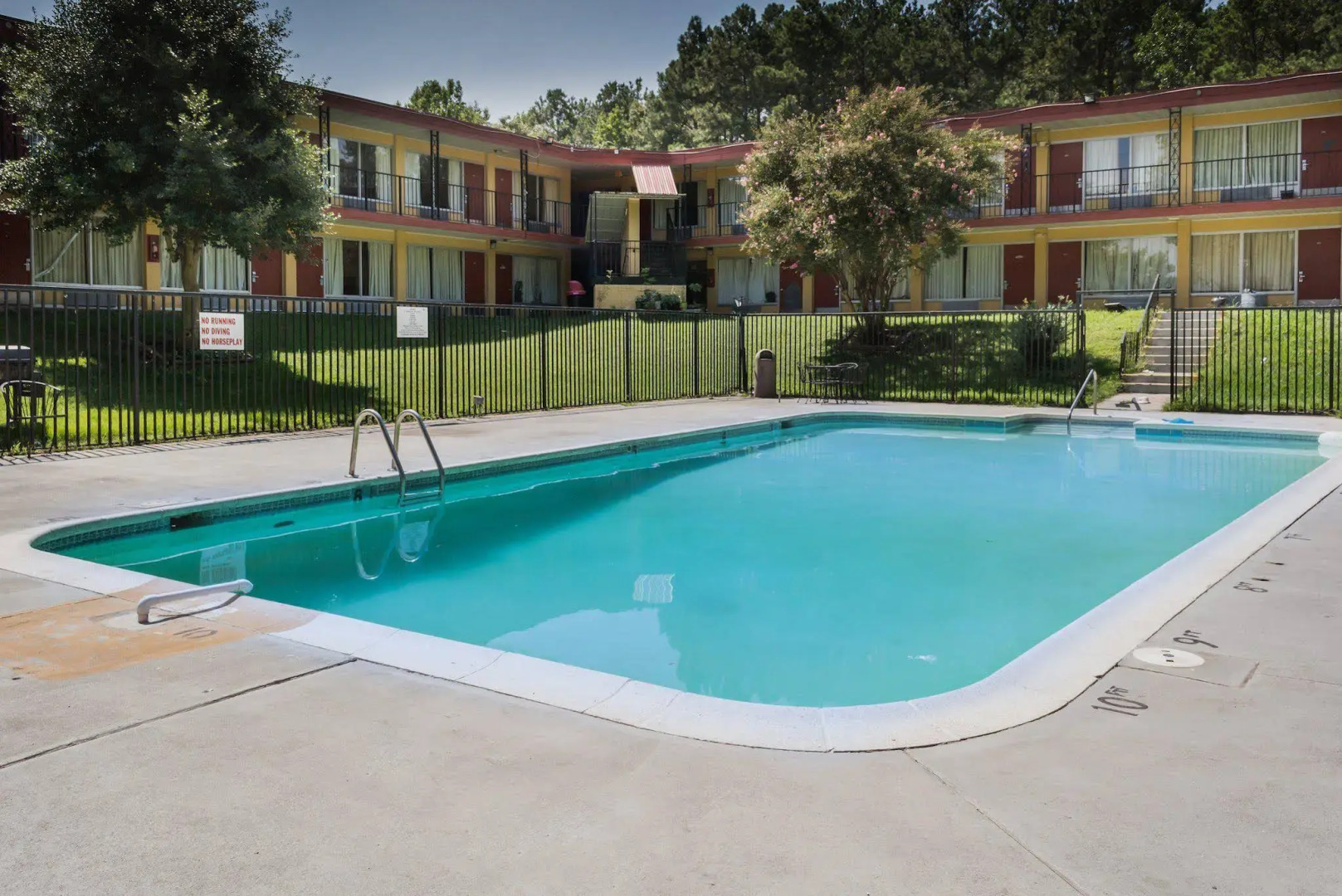 Rodeway Inn Colonial Heights I-95