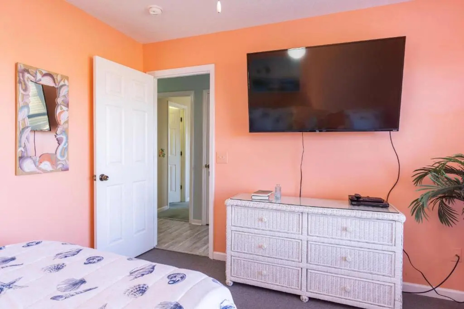 See Otter by Oak Island Accommodations