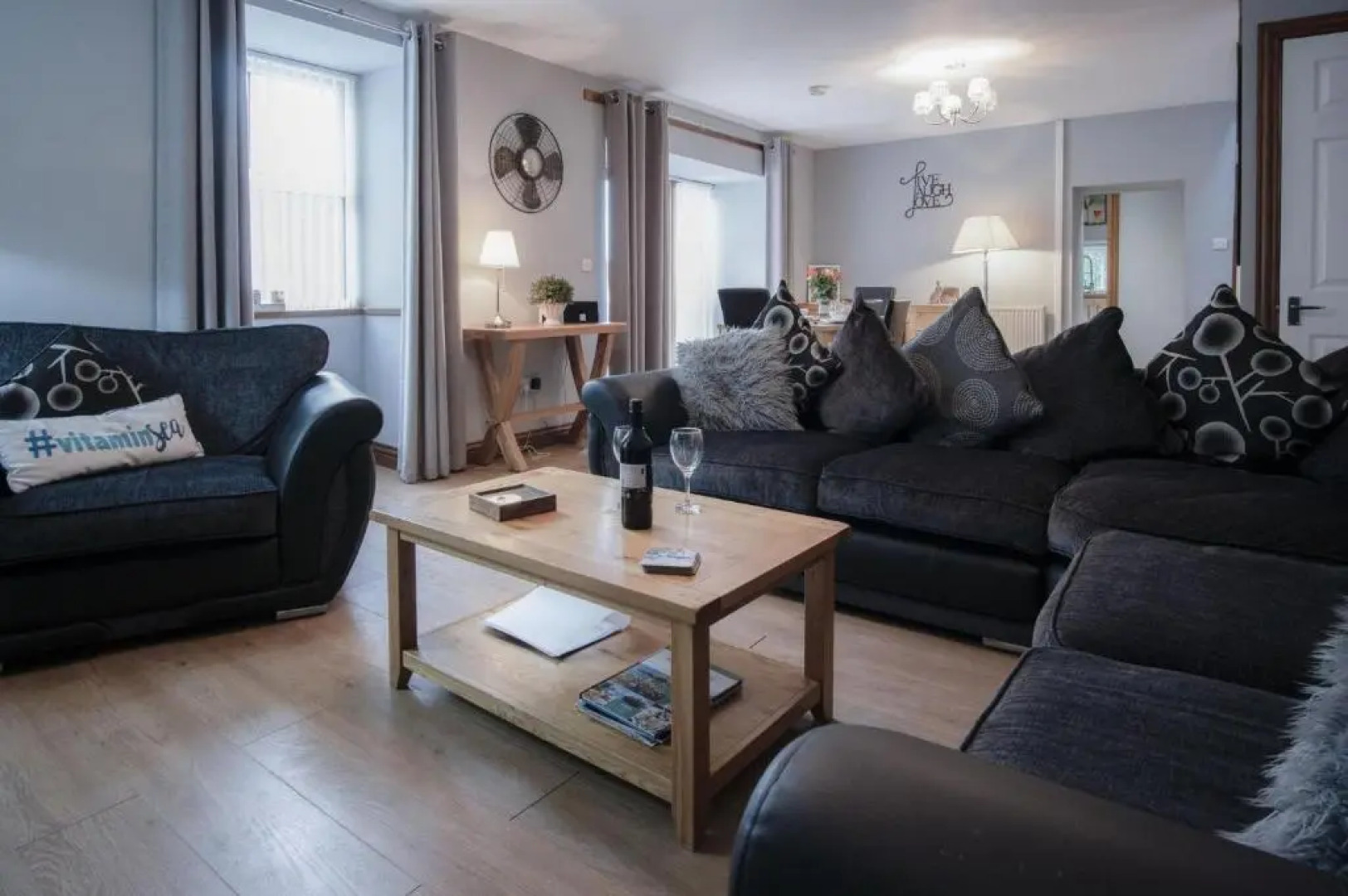 Rose Coach House - 3 Bedroom Cottage - Pendine