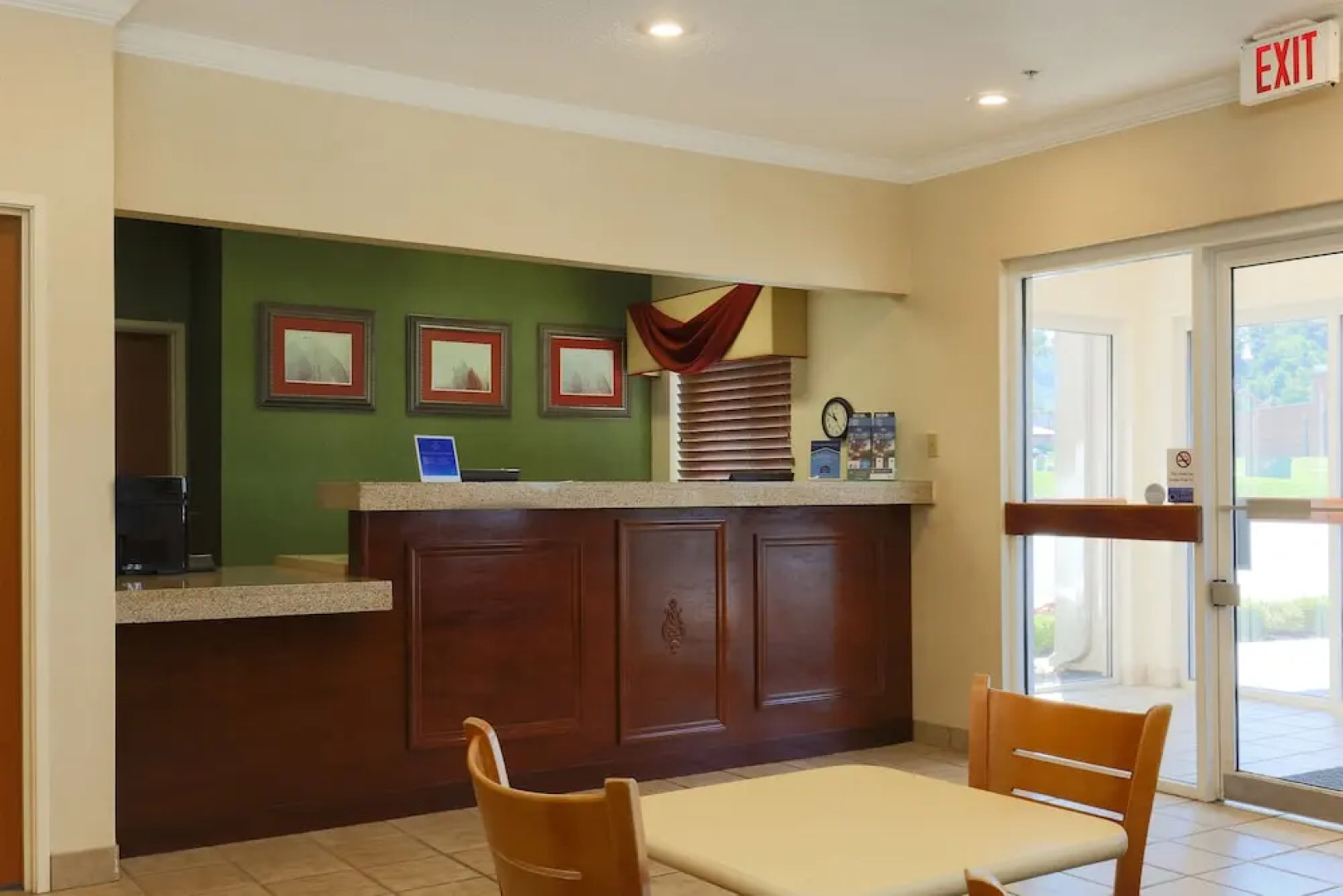 Comfort Inn & Suites - Zanesville (ex. Wingate By Wyndham)