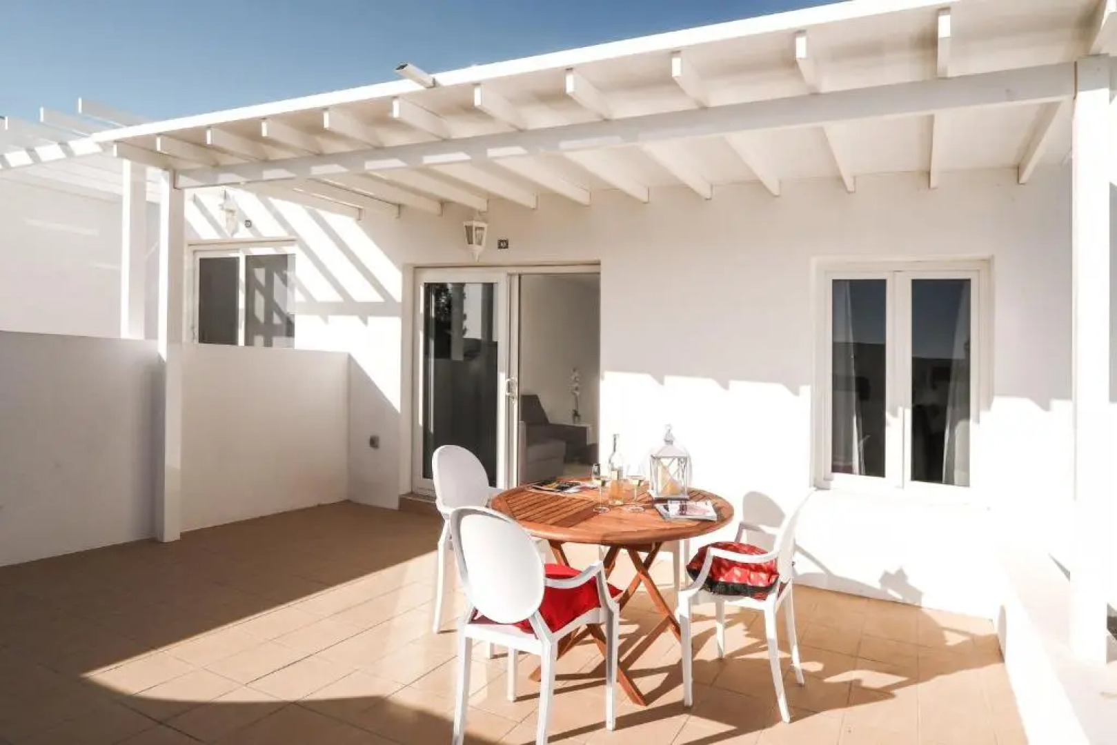 Flower Beach Suite 7