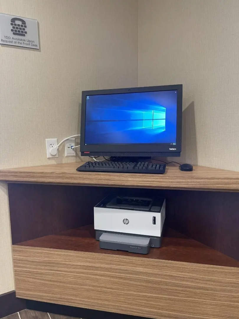 TownePlace Suites by Marriott Grand Rapids Airport Southeast