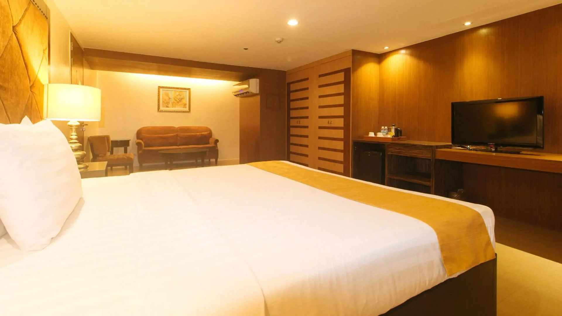 Torre Venezia Suites