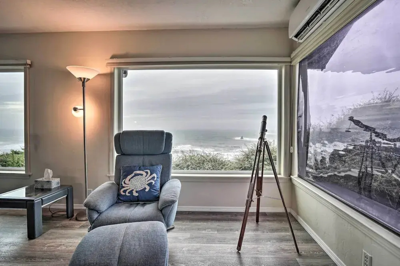 Serenity By The Sea - Chic Oceanfront Home w/ Deck