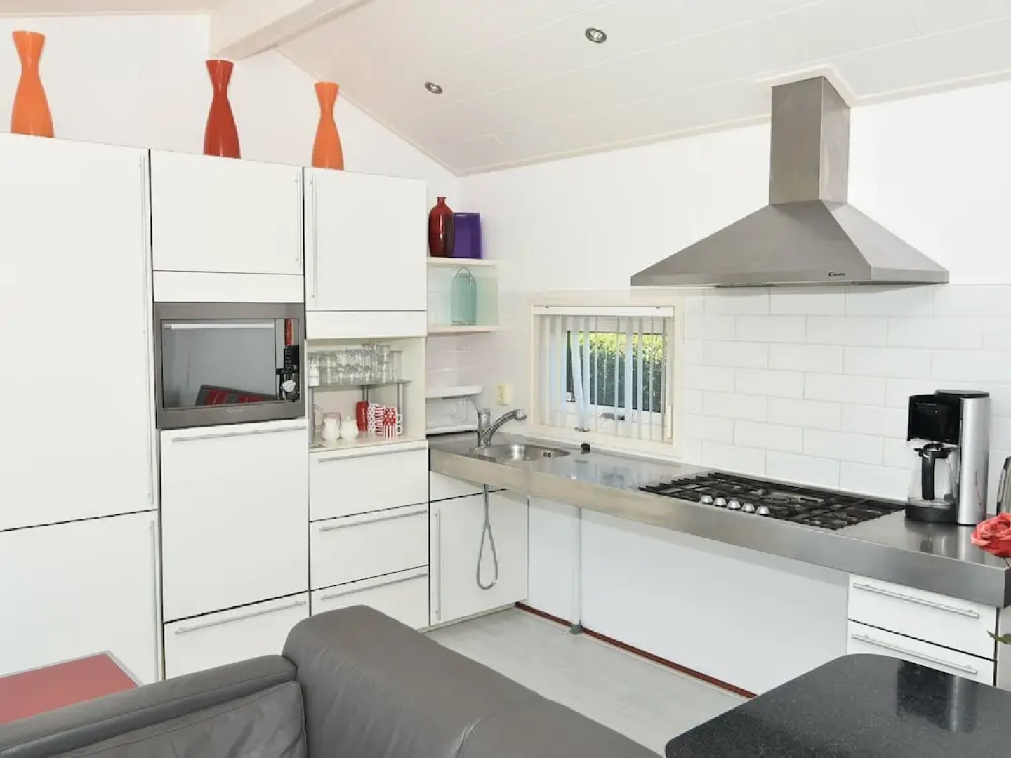 Adapted Chalet With Dishwasher, 3.5km From the sea in Egmond