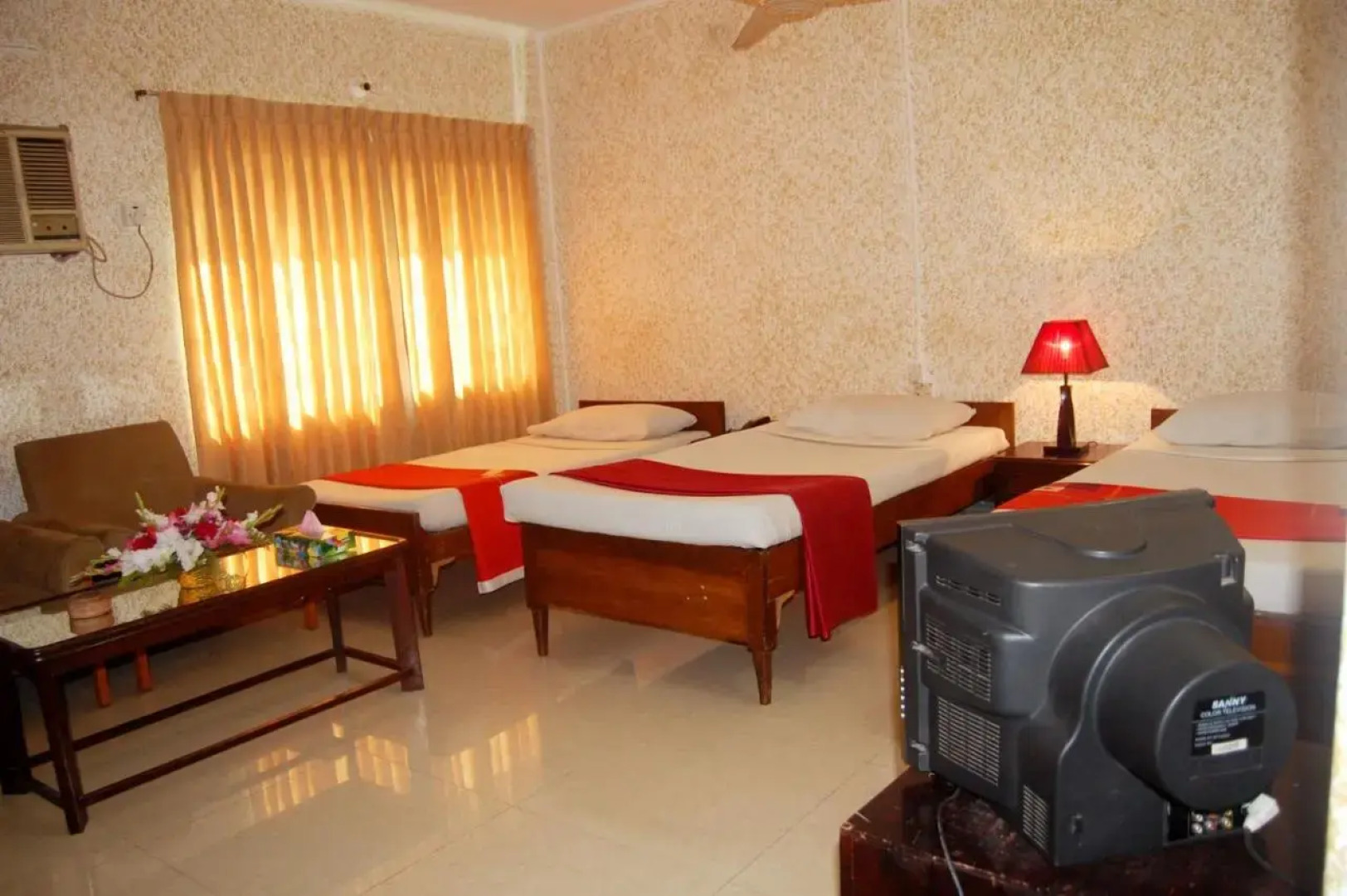 Hotel Swiss Garden International