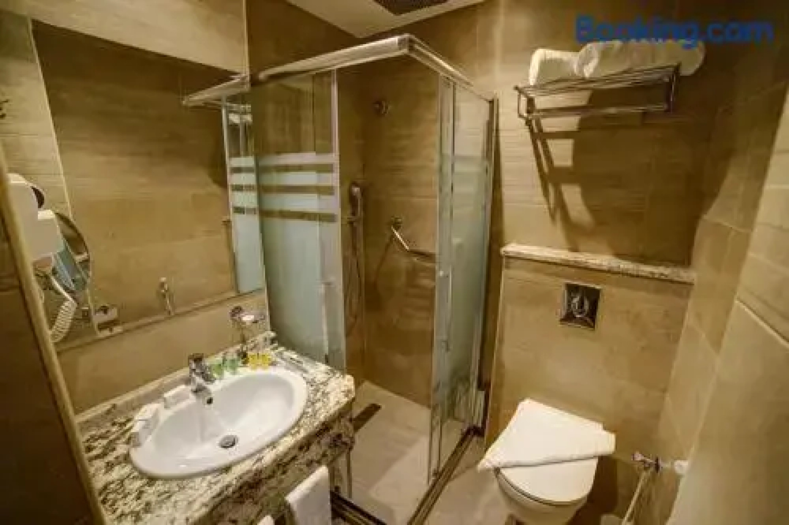 De Lara Hotel