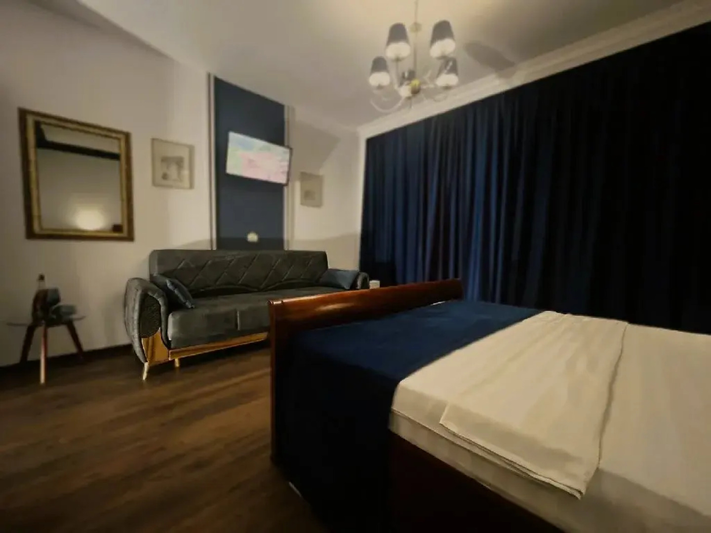 . RIVIERA 990 - Camere de Inchiriat