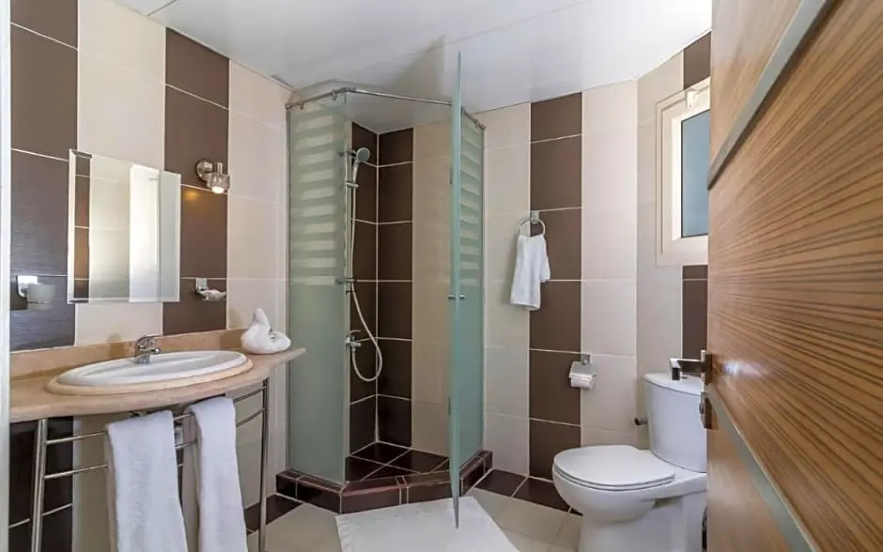 Royal Beach Serviced Apartments