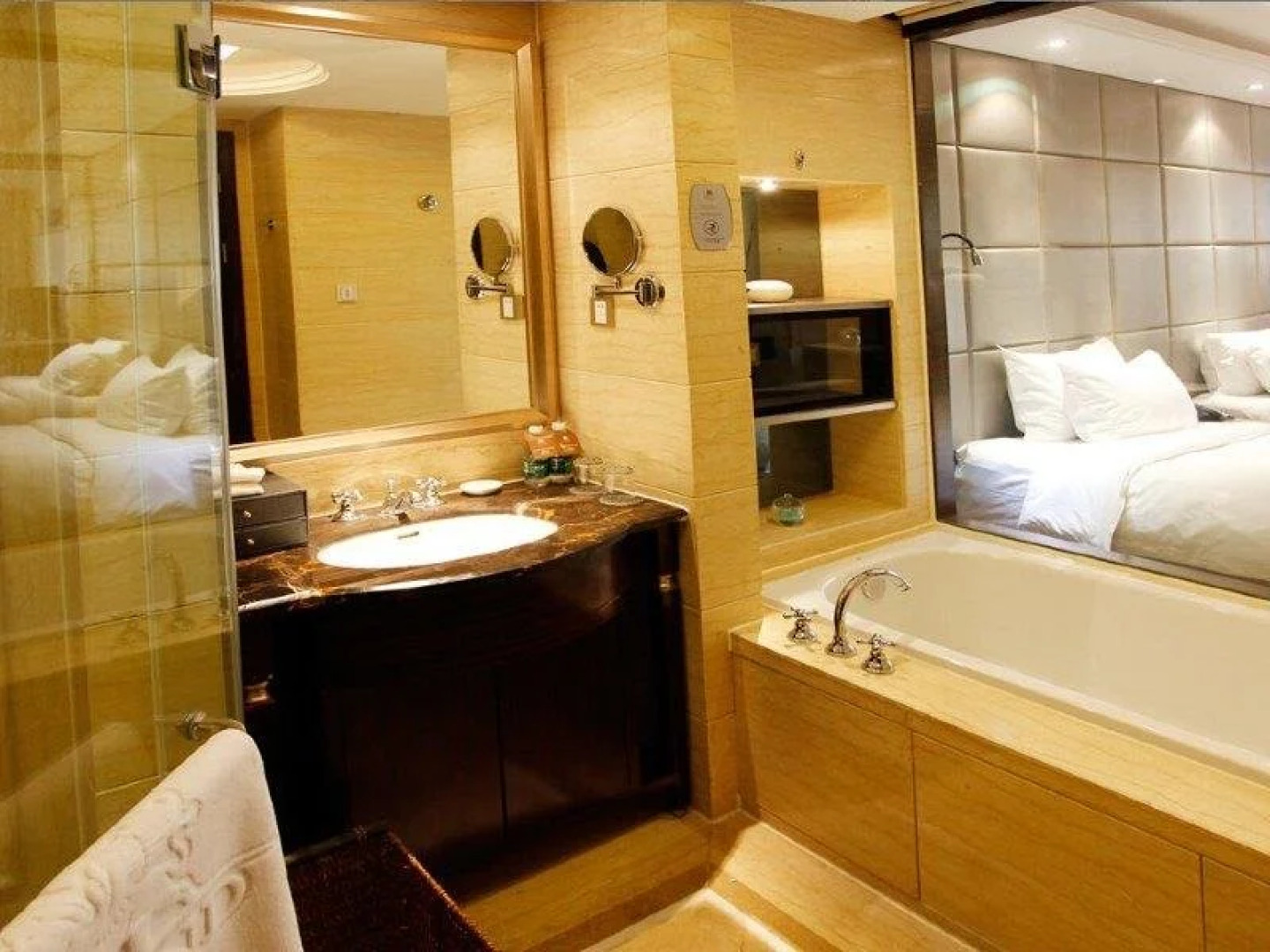 Nanchang Friend Platinum Hotel