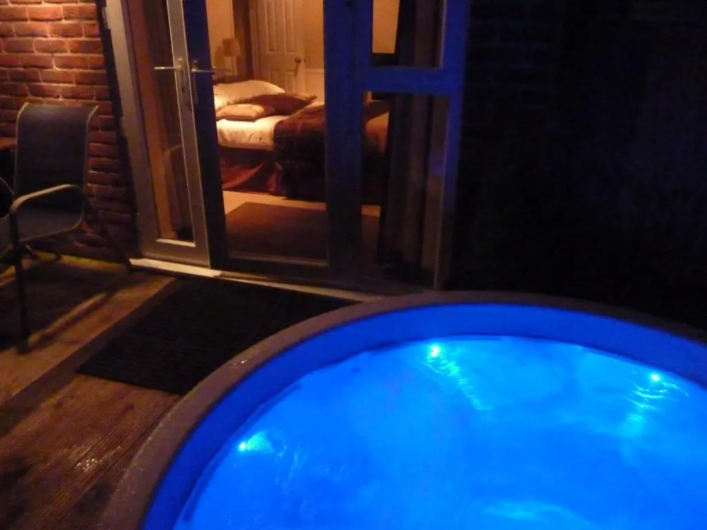 Cypress Log Cabins B&B