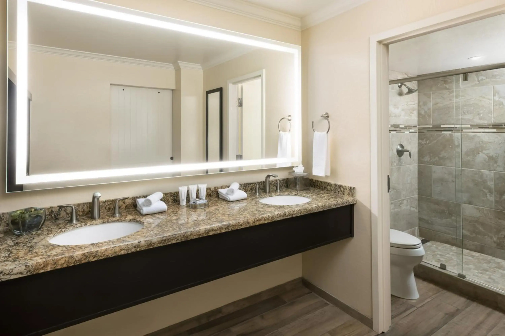 Scottsdale Plaza Resort