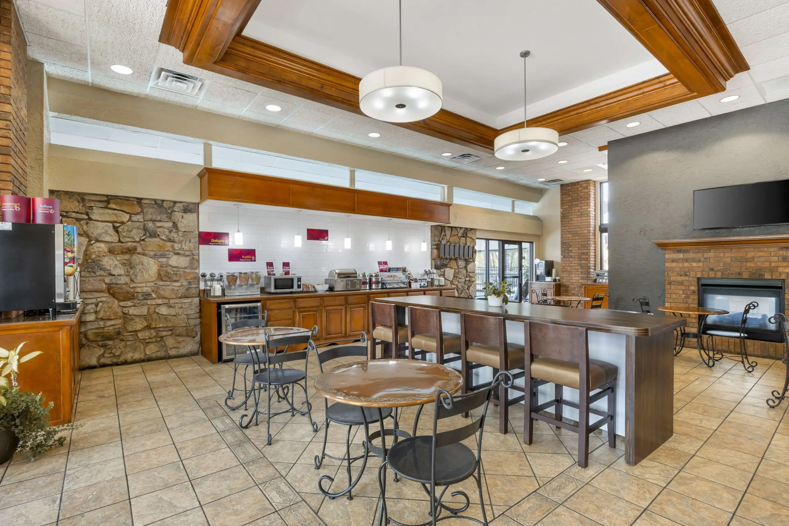 Best Western Plus Landing View Inn & Suites