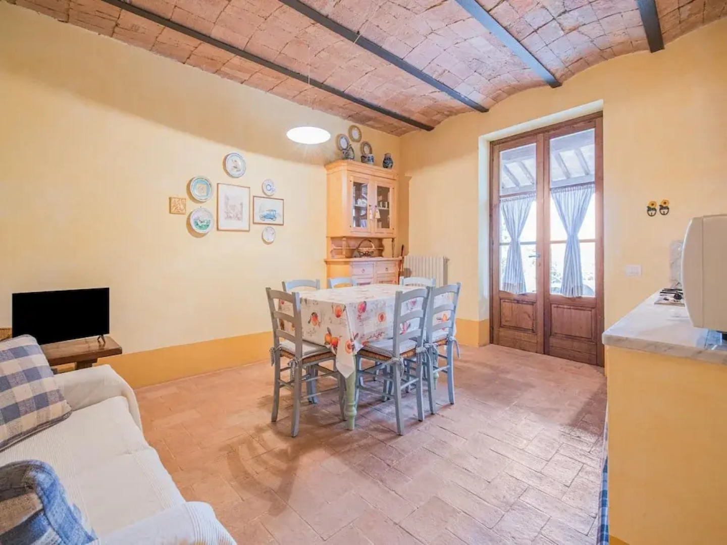 Apartment in Villa With Swimming Pool