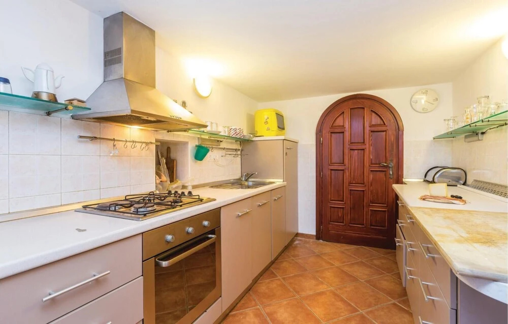 Awesome Home in Sveti Vid Dobrinjski with Hot Tub, WiFi & 6 Bedrooms