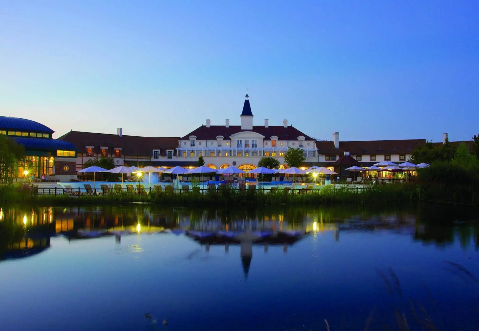 Отель Marriott Village d'Ile-de-France