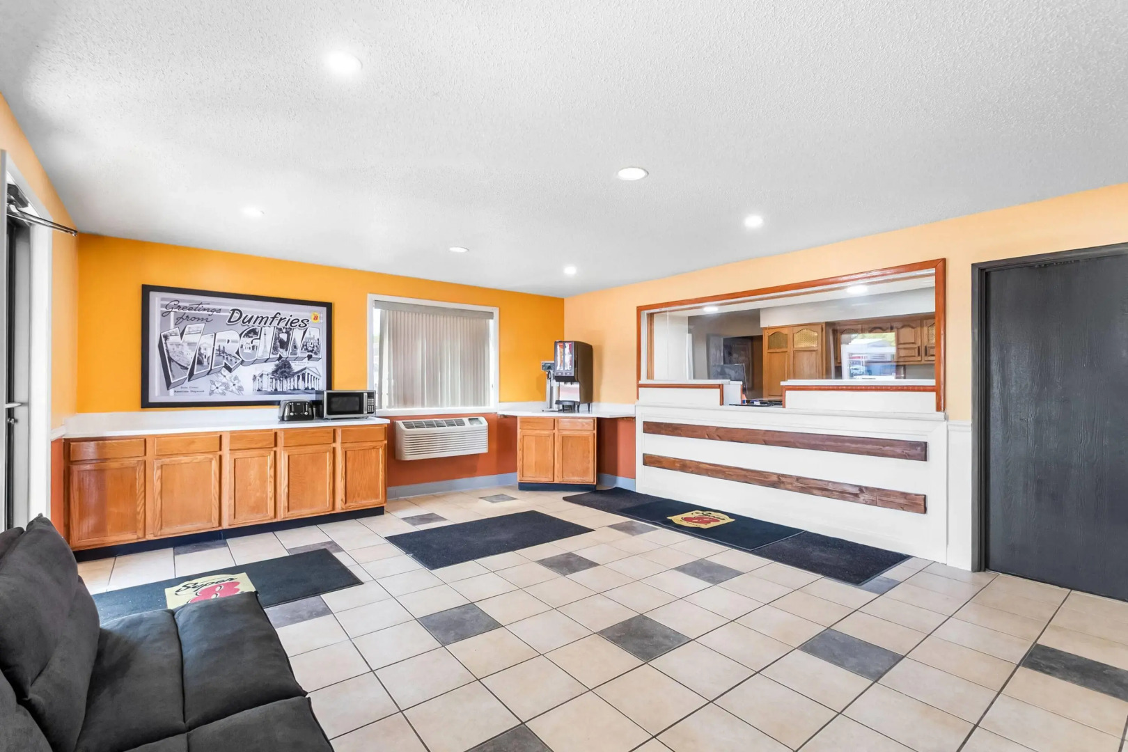 Super 8 by Wyndham Dumfries/Quantico