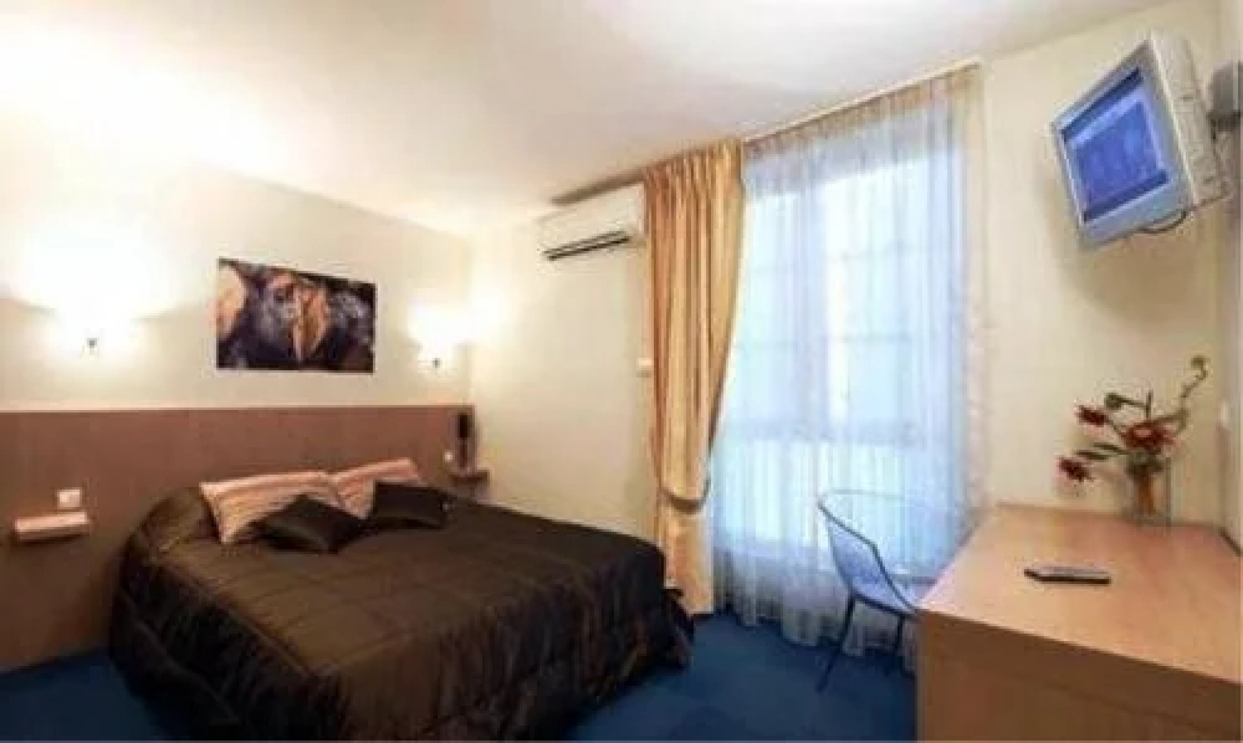 Hôtel Restaurant Besson La Taverne