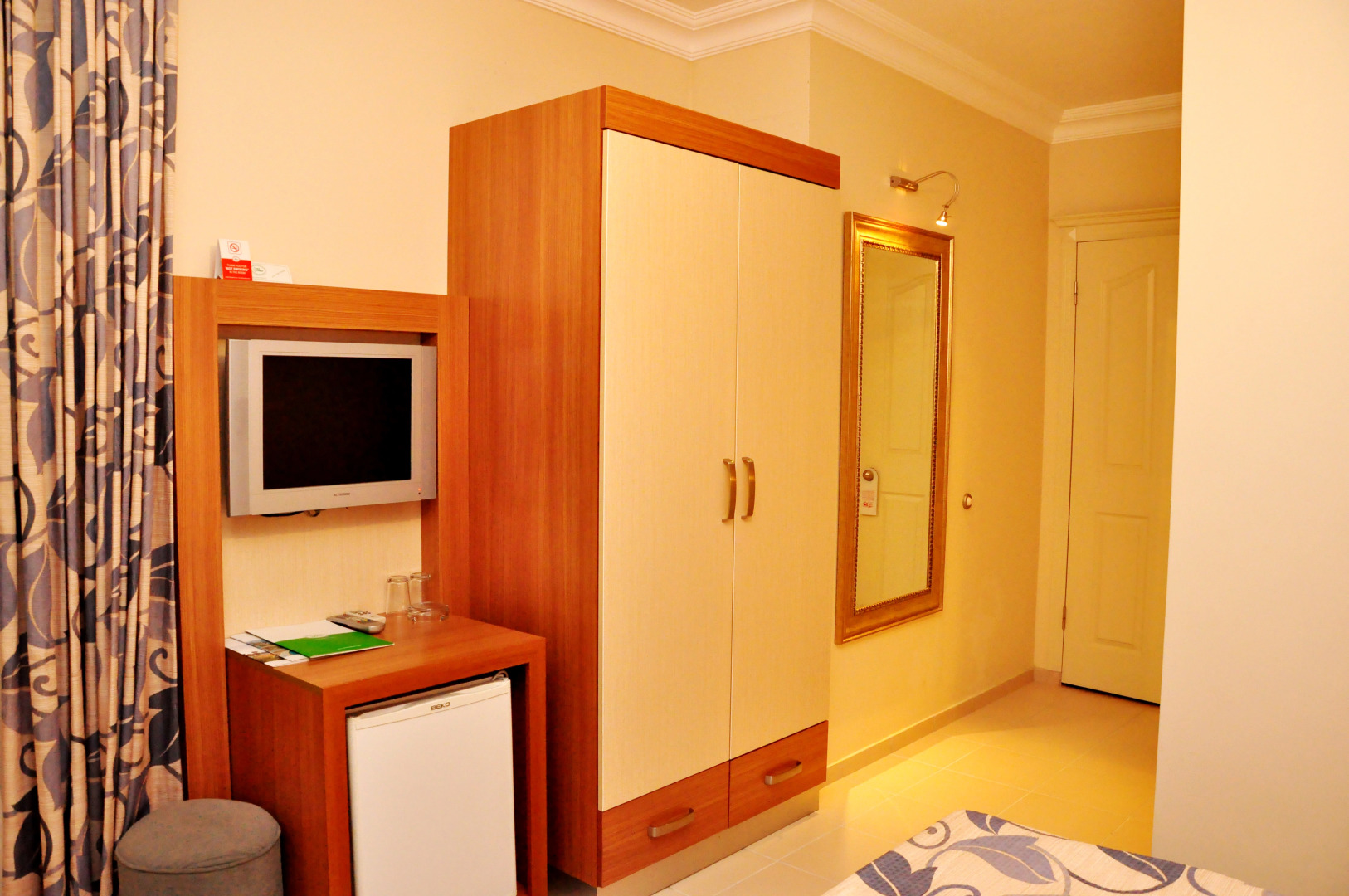 Villa Sunflower Hotel