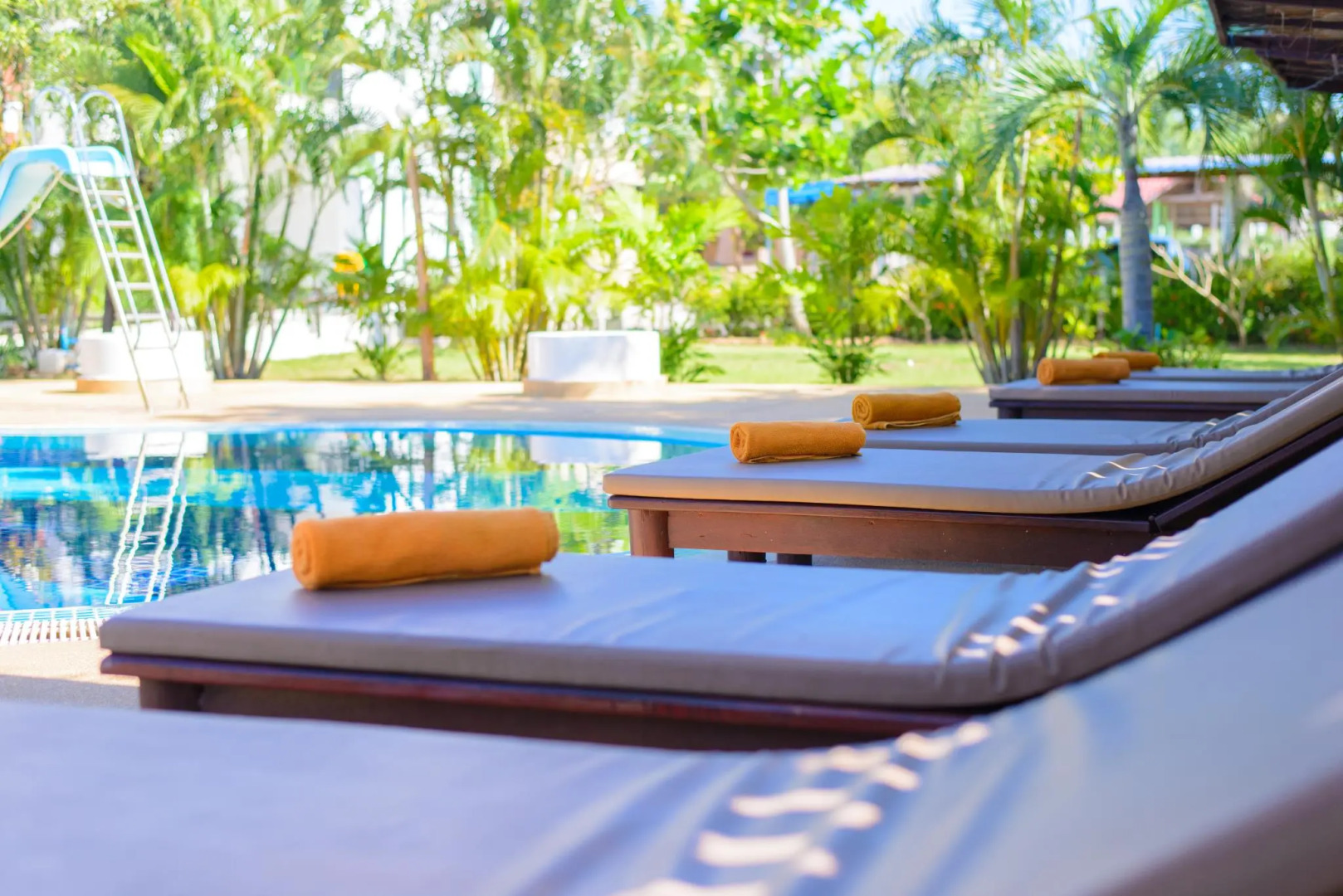 Rattana Pura Beach Resort