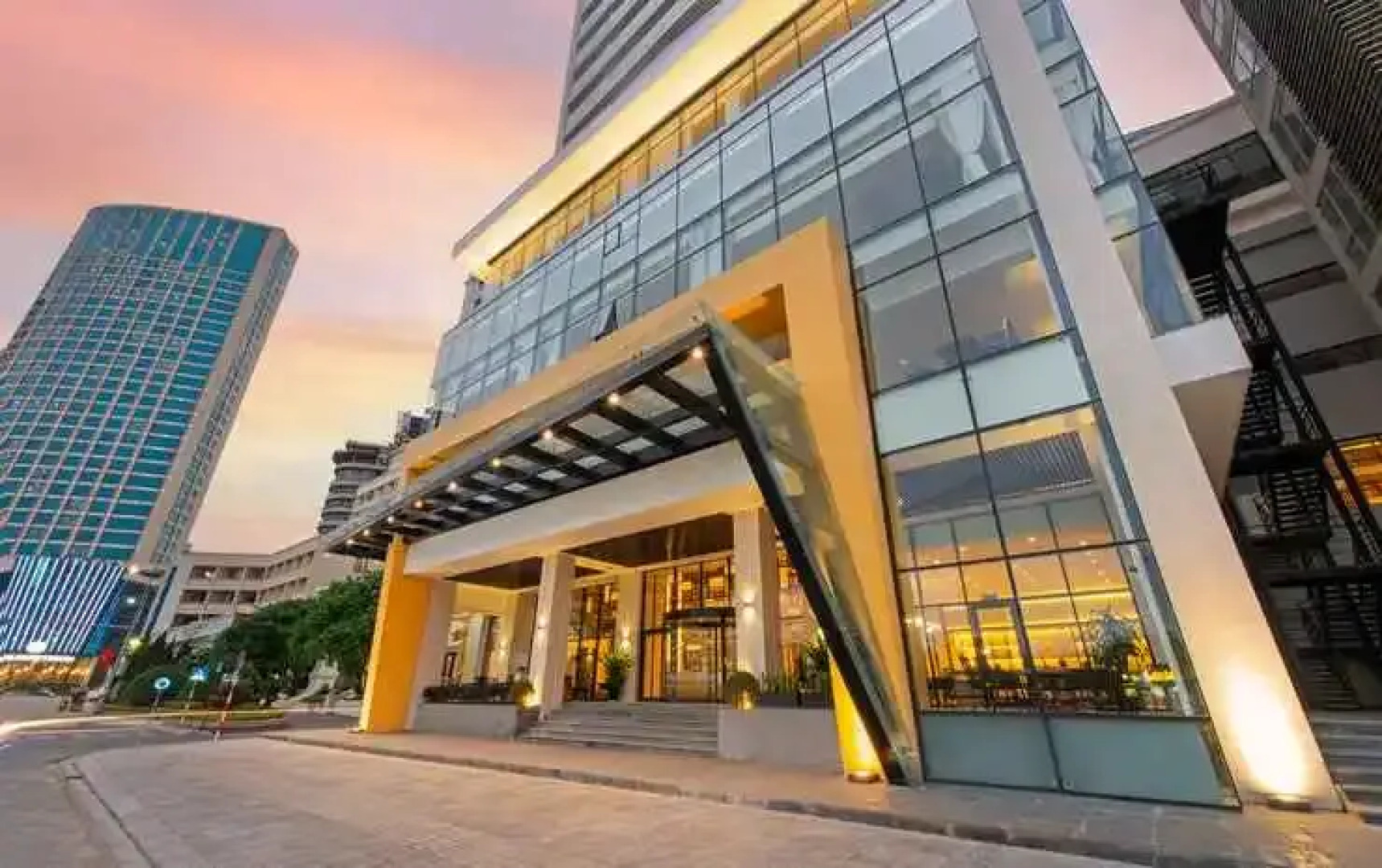 Hotel Soleil Ha Long – Trademark Collection by Wyndham