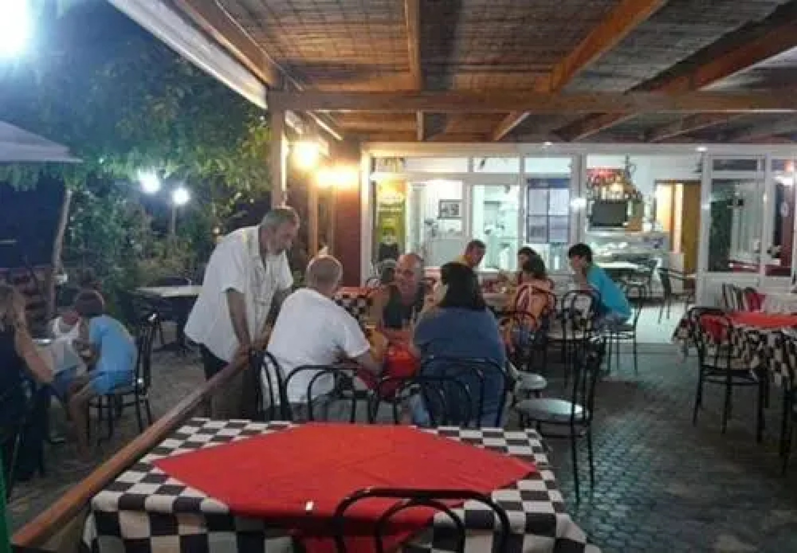 Michales Studios And Apartments