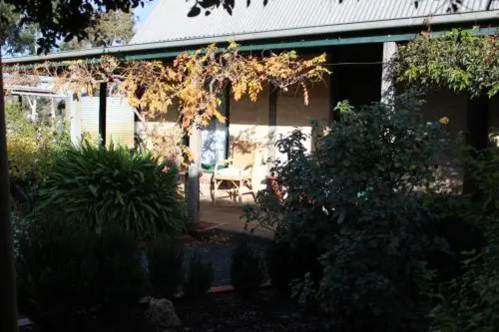 Elinike Guest Cottages