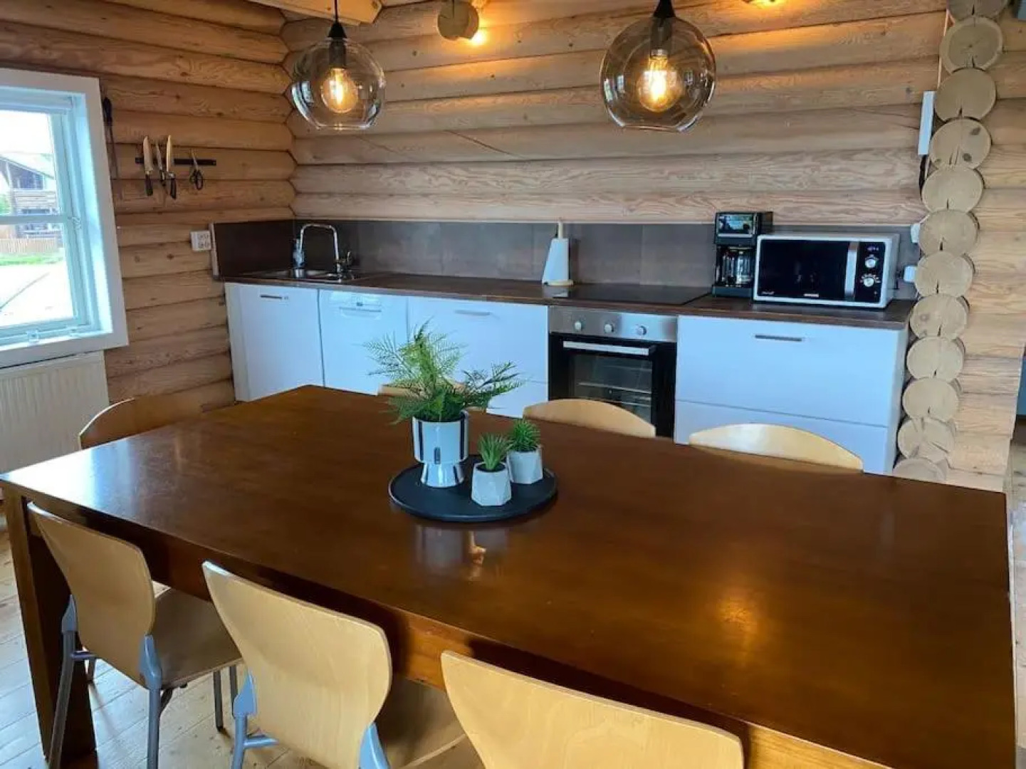 Beautiful cabin with amazing view over Akureyri