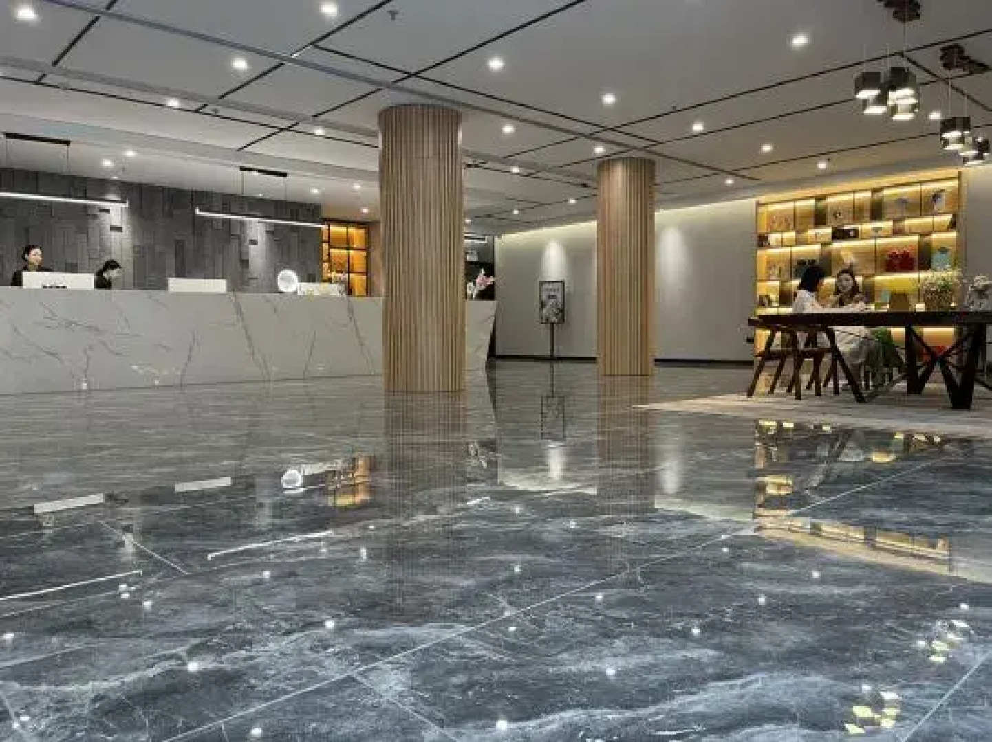 Jichu Hotel (Railway Station Store of Lichuan Passenger Station)