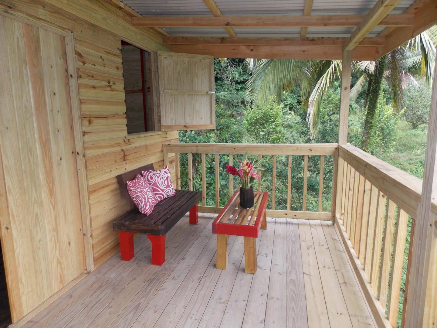 Roots Jungle Retreat