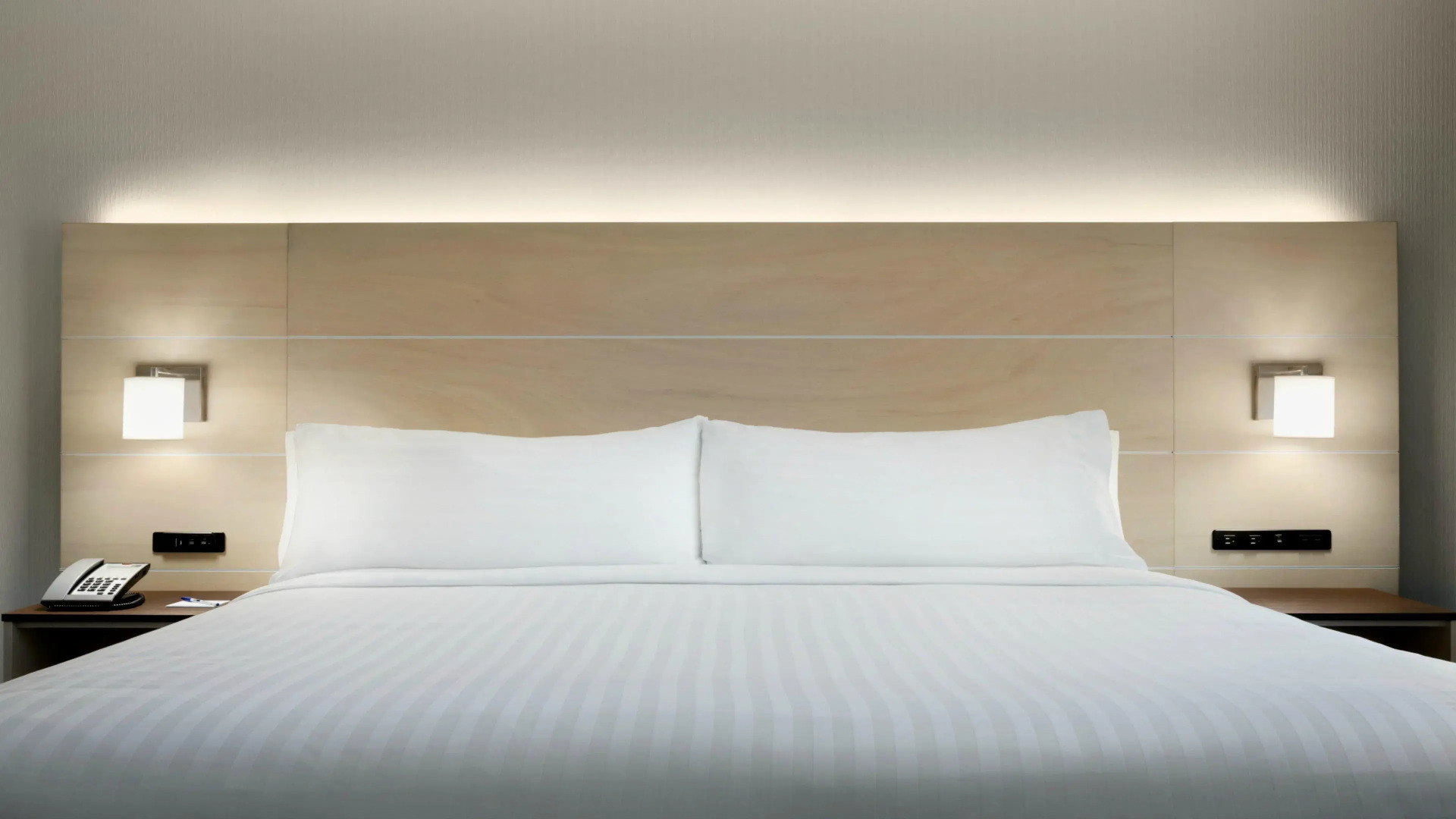 Holiday Inn Express Williamsbrg Busch Gardens Area by IHG