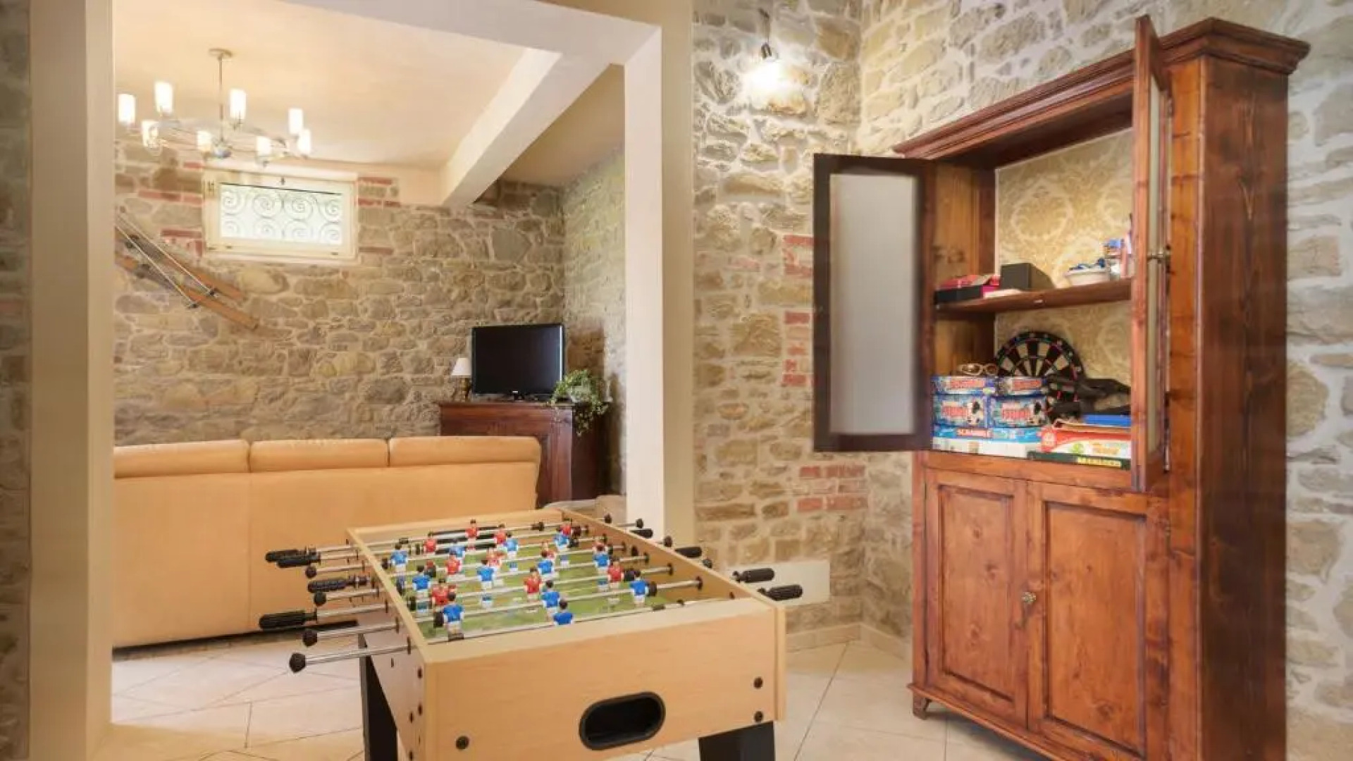 VILLA VITTORIA D'ANGHIARI 7&3, Emma Villas