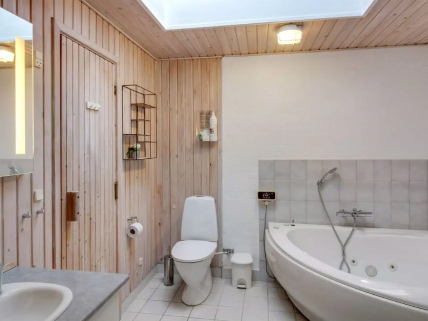 "Henrich" - 300m from the sea in Bornholm