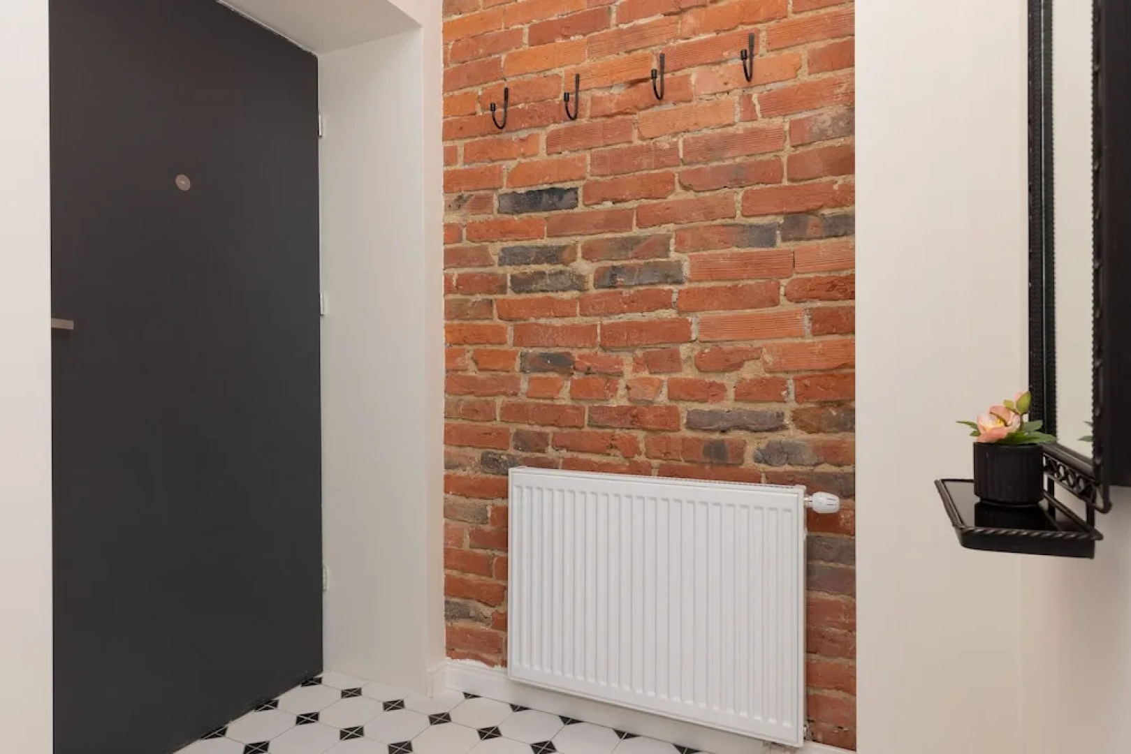 Atmospheric Apartment by Renters