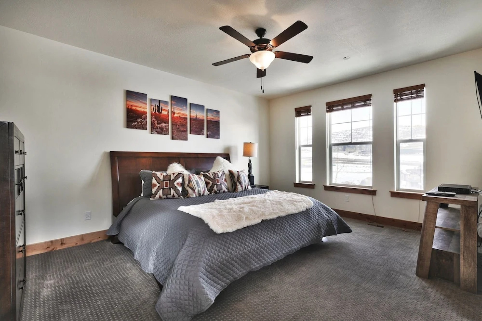 Parks Edge 1119 West Abigail by Blueswell