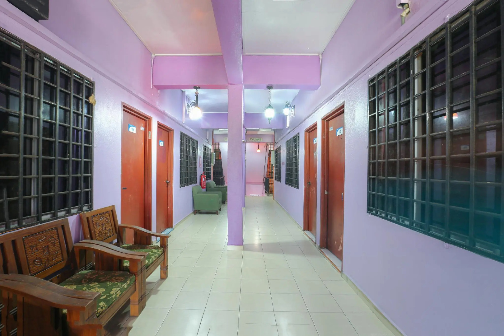 OYO 89892 Hotel Jeli Inn
