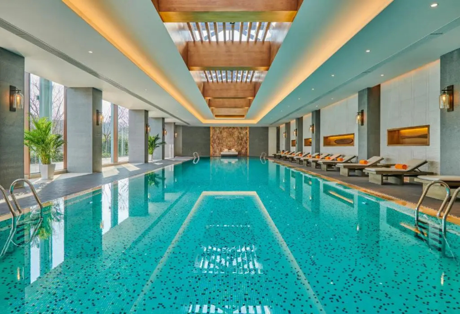 Lushan West Sea Resort, Curio Collection by Hilton