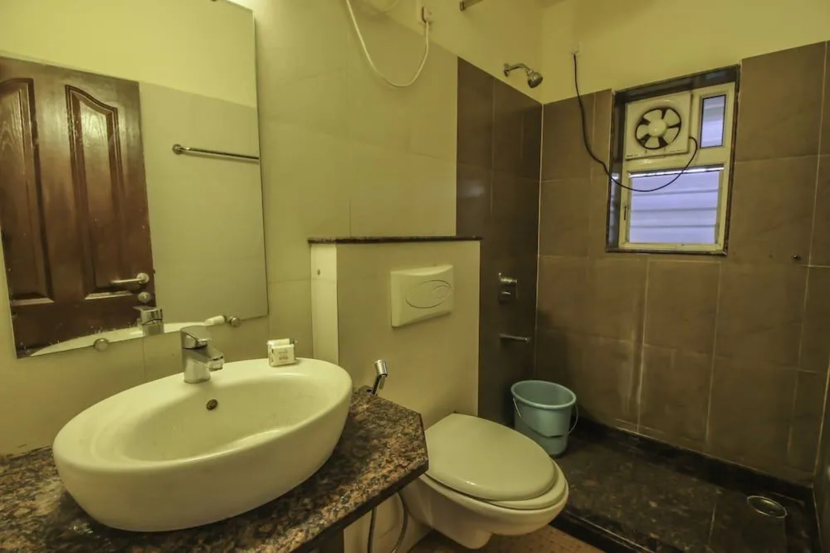 OYO 11729 Home Modern Studio Arpora